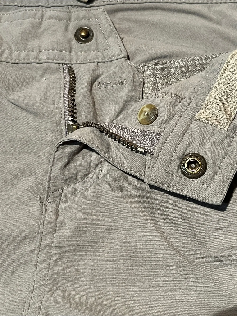 Royal Robbins Stretchy Quick Dry Discovery Hiking Shorts in Tan - Size 8